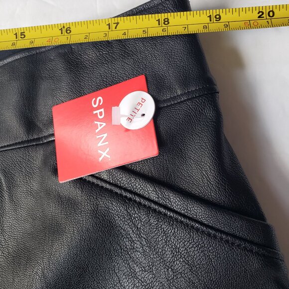 Spanx Leather Like Flare Leg Stretch Pull On Luxe Black Pants - Picture 8 of 16